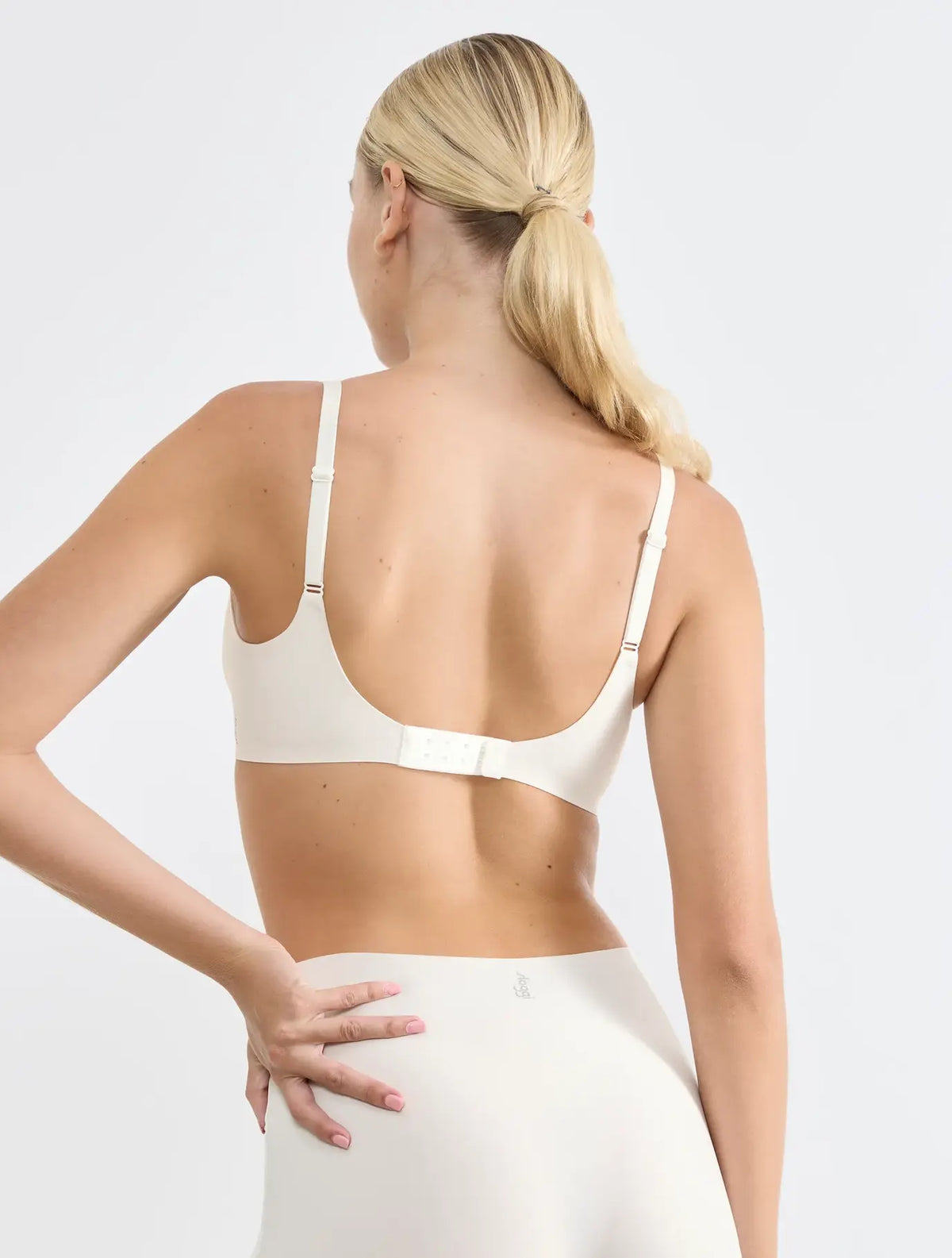 Sujetador push-up sin aros SLOGGI ZERO Feel Lift-up 10226701