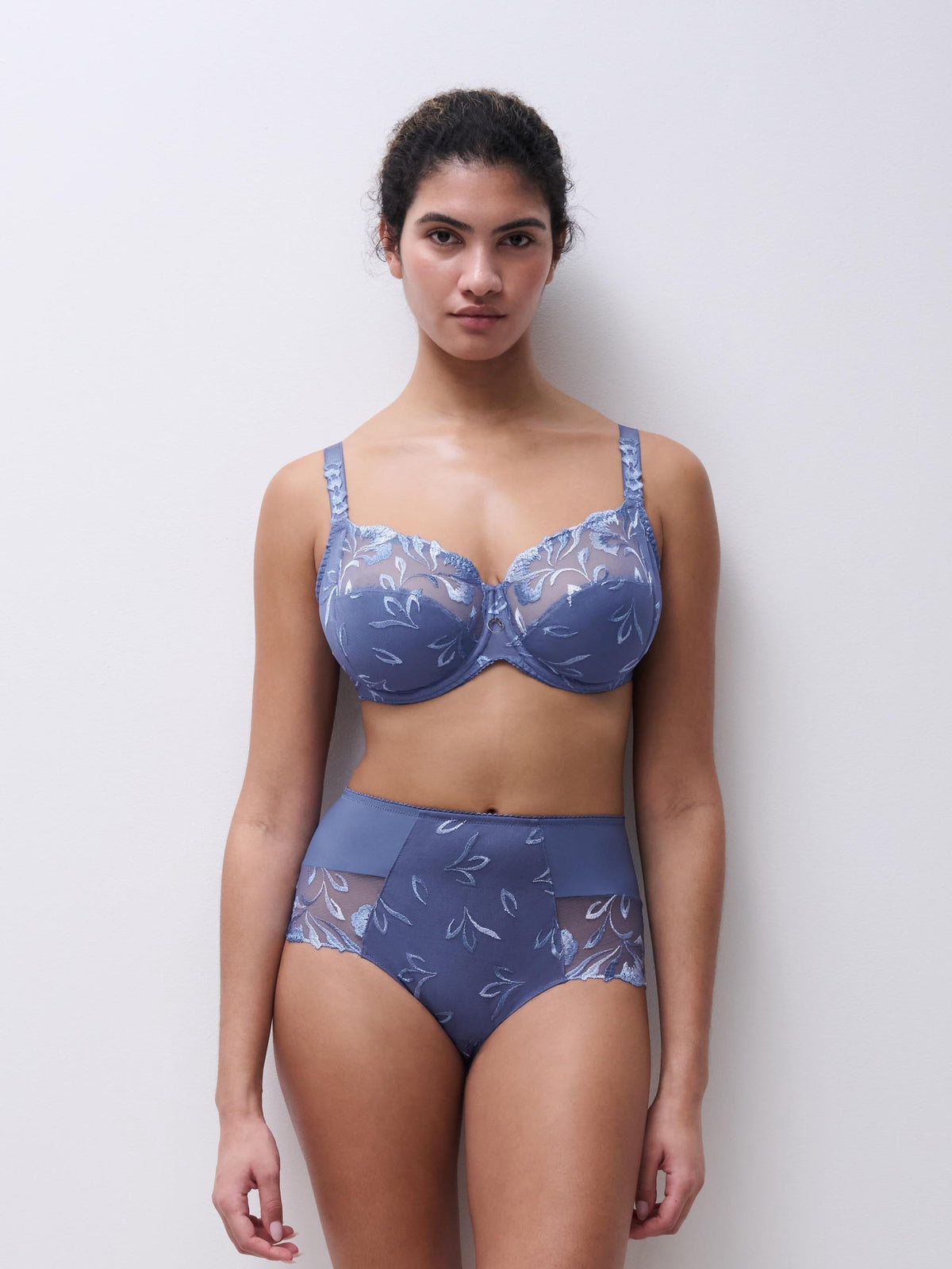 Sujetador Chantelle Majestic Blue Sea con aros - Majestic Very covering underwired bra